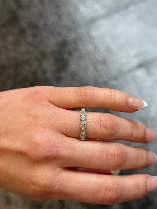 Ladies Round Diamond Alternating Flower Milgrain Wedding Band