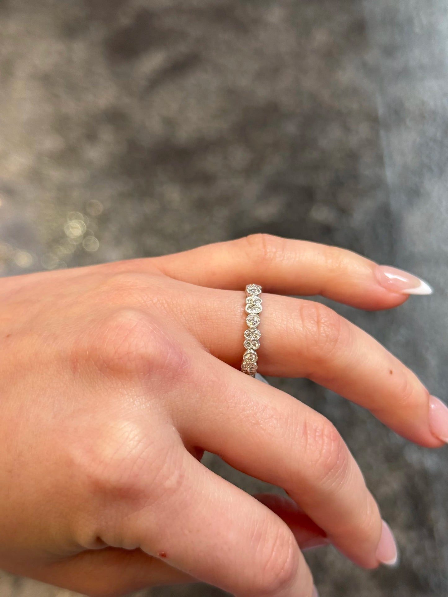 Ladies Round Diamond Alternating Flower Milgrain Wedding Band