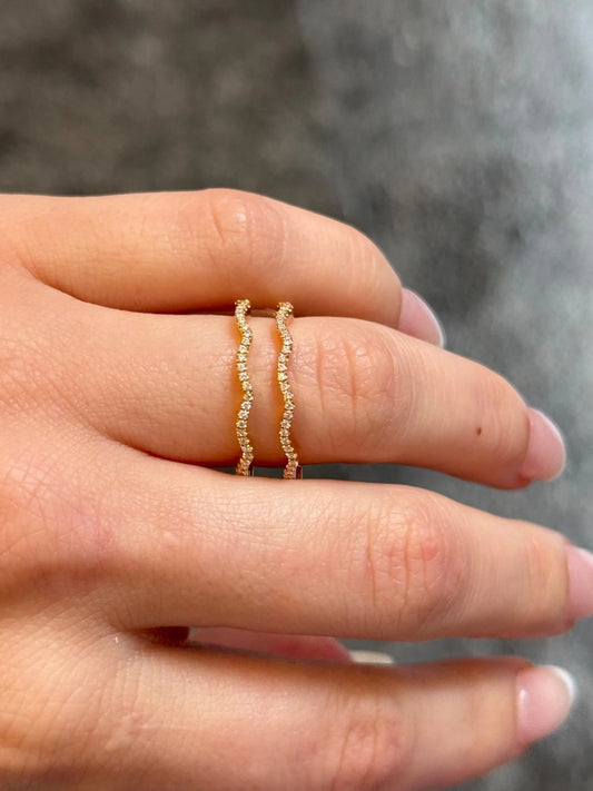 Ladies Wavy Diamond Wedding Band