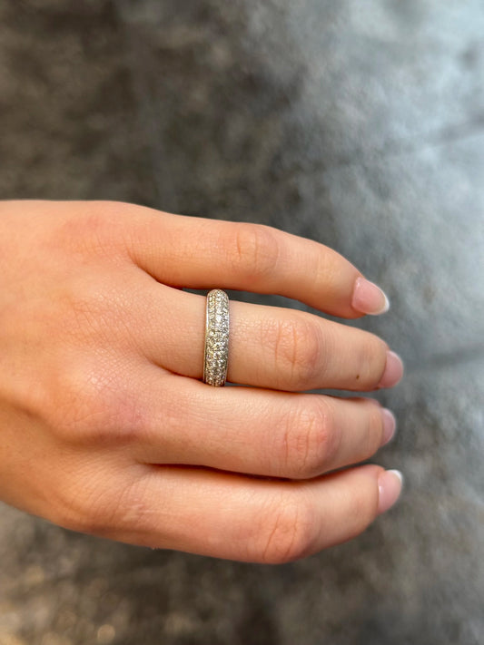 Ladies Milgrain and Pave Set Wedding Band