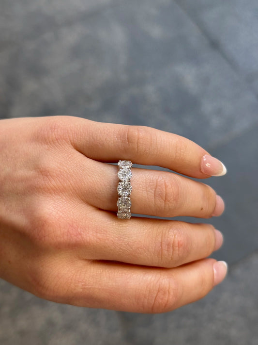 Ladies Five Stone Round Cluster Wedding Band