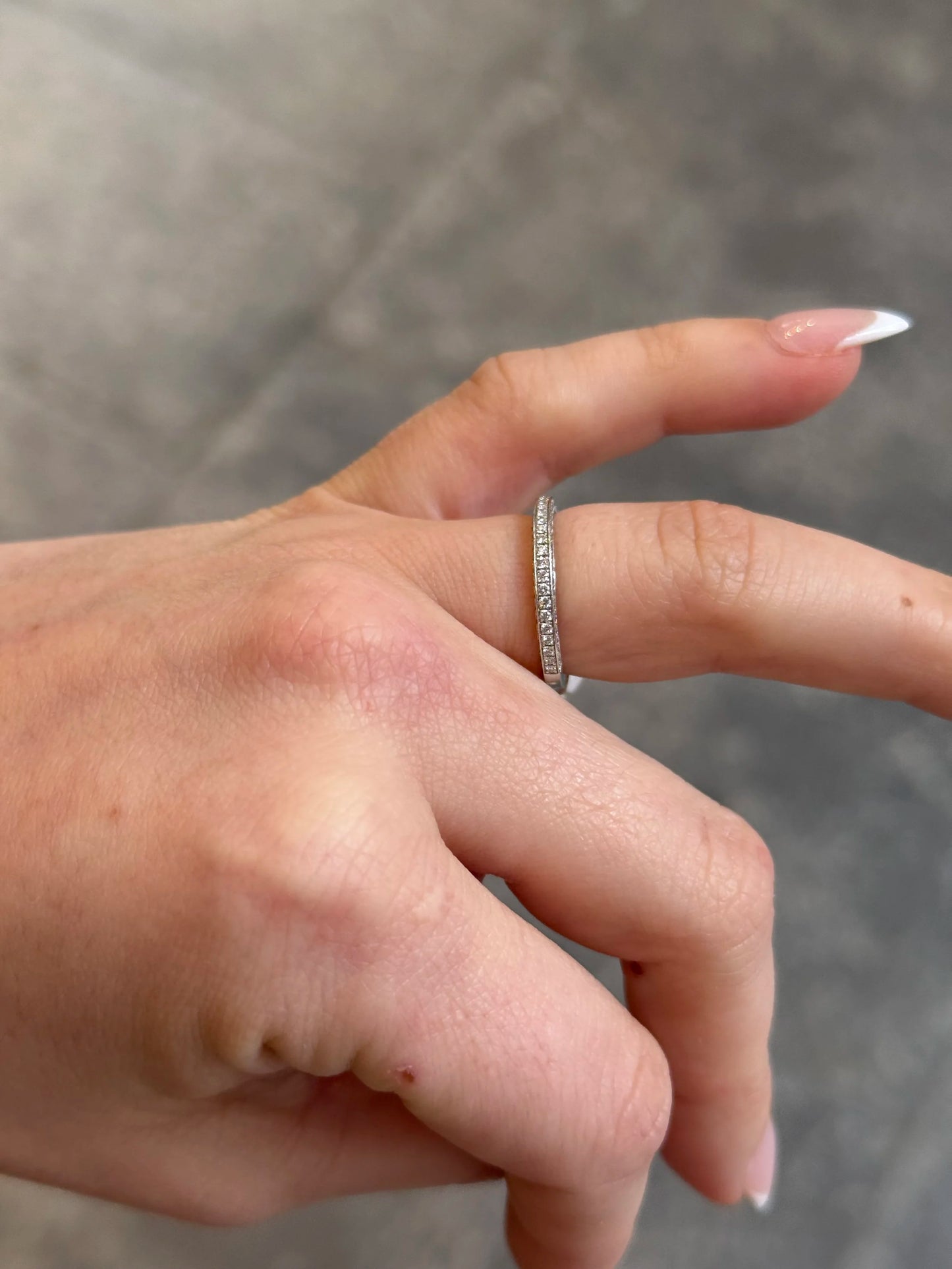 Ladies Three Sided Platinum Wedding Band