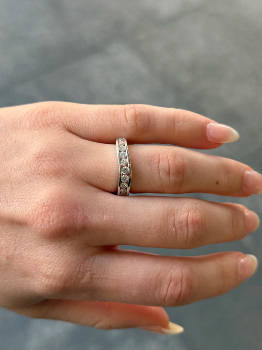 Ladies Wavy Channel Set Wedding Band