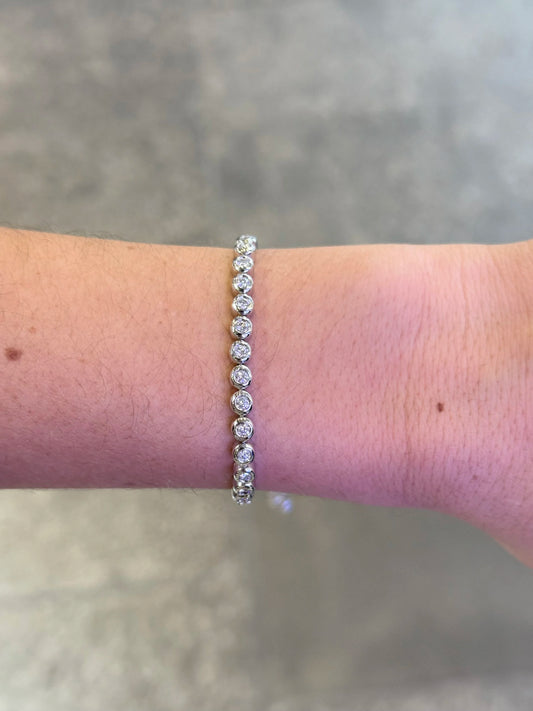 Ladies Adjustable Bezel Set Bracelet