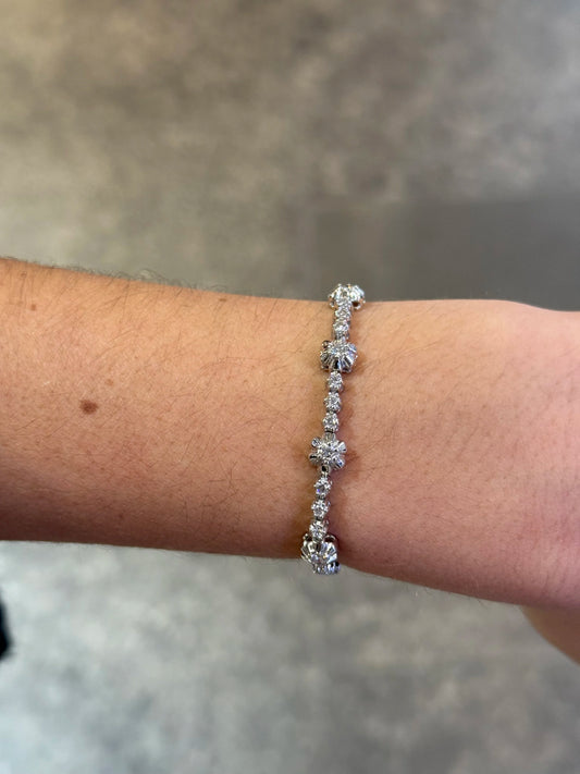 Ladies Adjustable Flower Design Bracelet