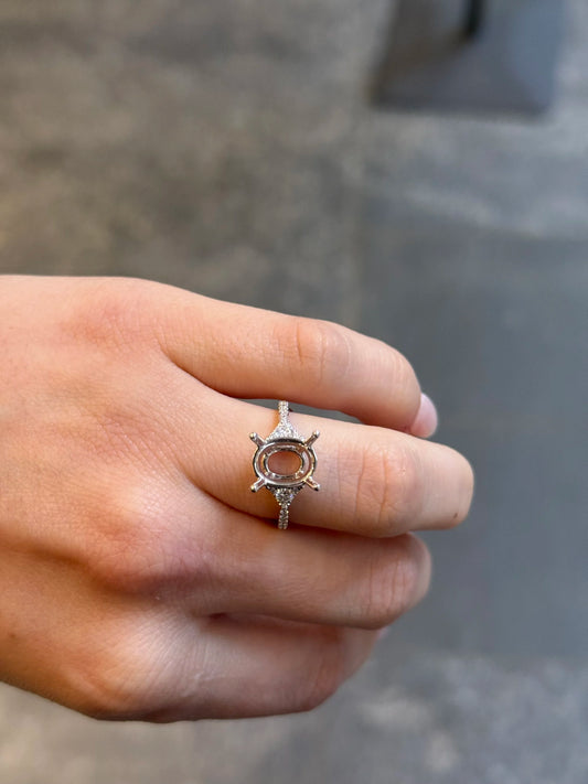 Ladies White Gold and Trilliant Diamond Custer Side Engagement Ring