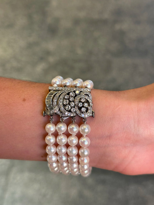 Ladies Pearl and Round Diamond Bracelet