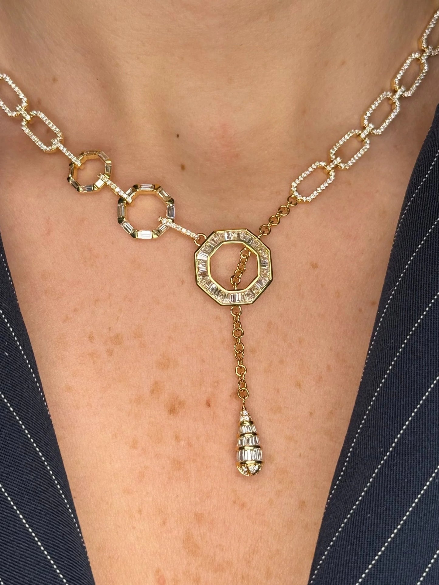Ladies Elegant Yellow Gold Baguette and Round Diamond Necklace