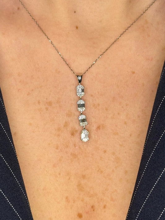 Ladies Three Piece Emerald Cluster Pendant