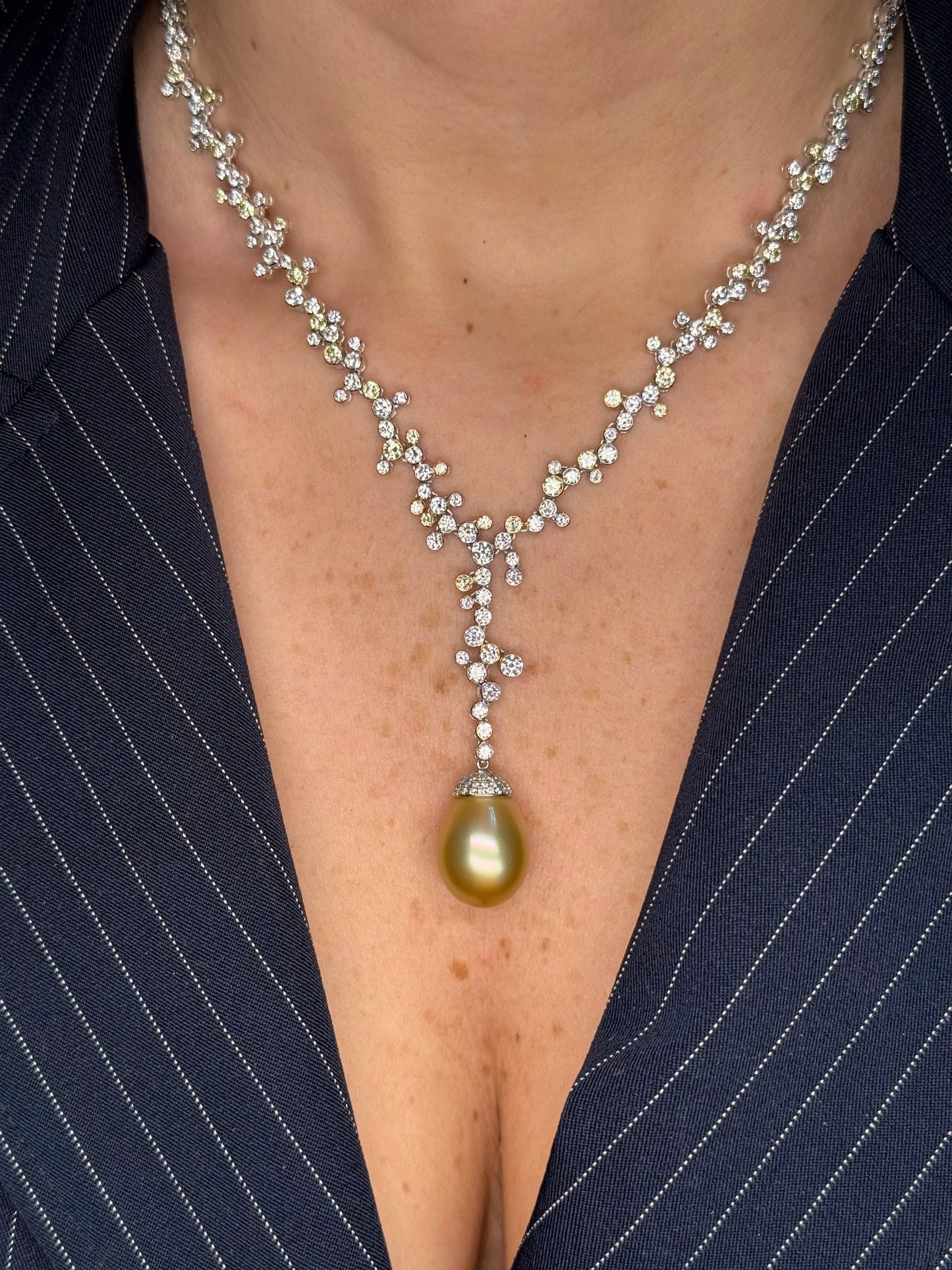 Ladies Bubble Diamond Necklace with Yellow Pearl