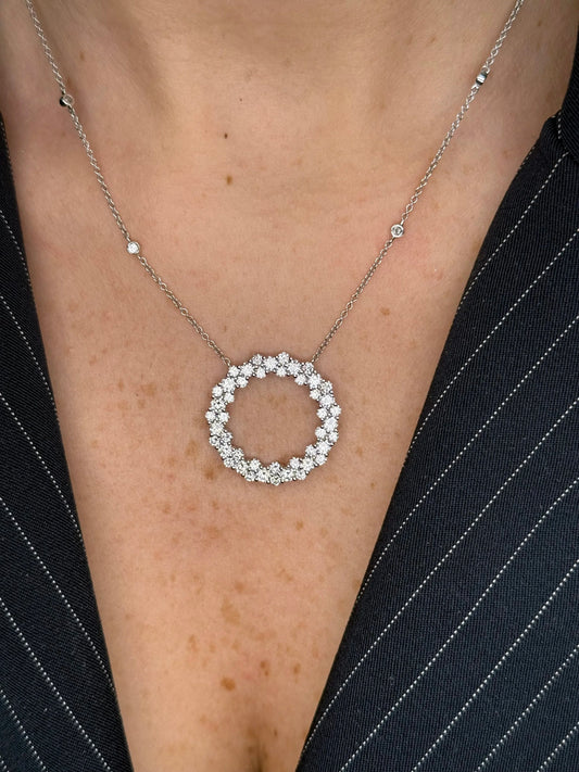 Ladies Alternating Round and Oval Diamond Pendant