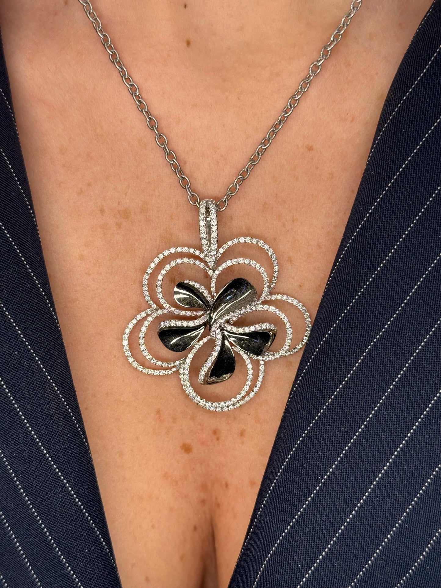 Ladies Spaced Out Large Flower Pendant