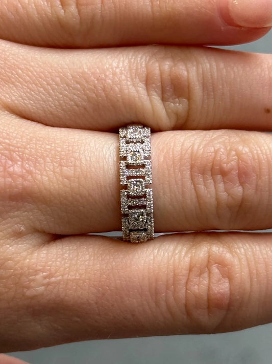 Ladies "I" Round Diamond Band