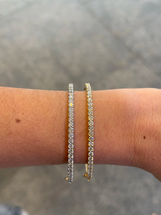 Ladies Straight Diamond Bangle Bracelet 2.85ct