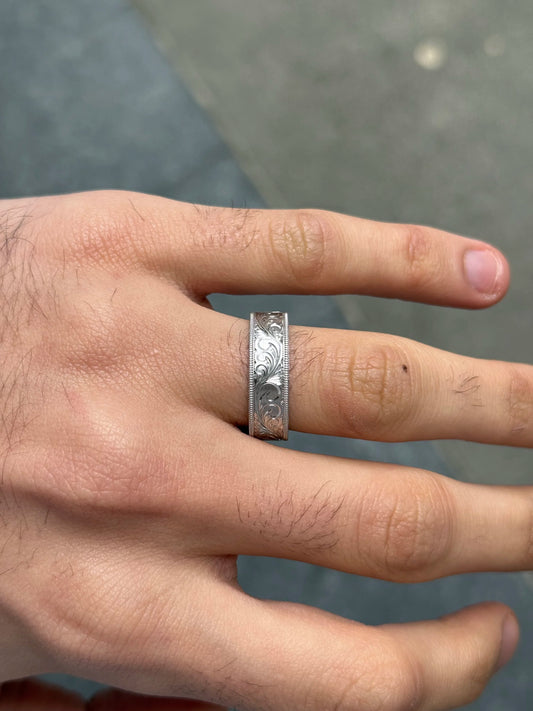Men's Hand Engraved Center with Miligrain side Wedding Band
