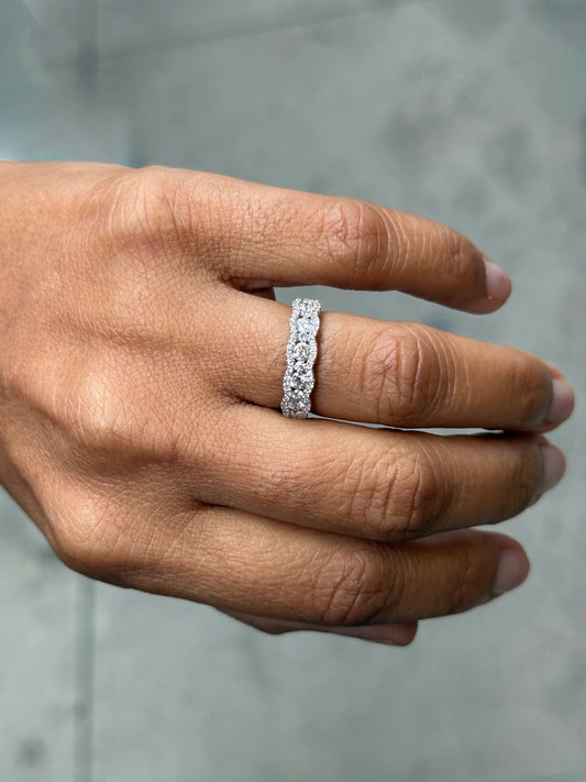 Ladies Mini Wavy Fancy Diamond Band