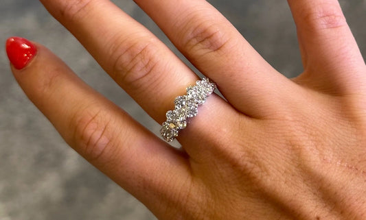 Ladies Cluster Round Diamond Ring