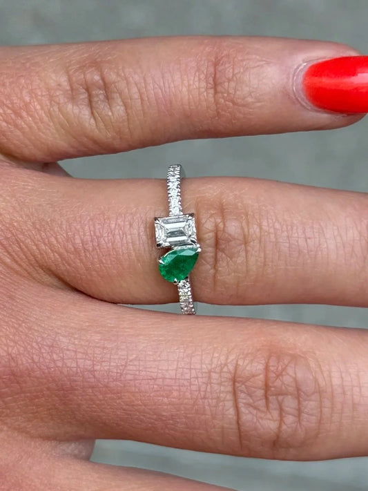 Ladies Emerald Pear and Diamond Emerald Ring