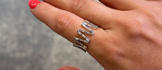 Ladies Majestic Baguette Cut Diamond Ring