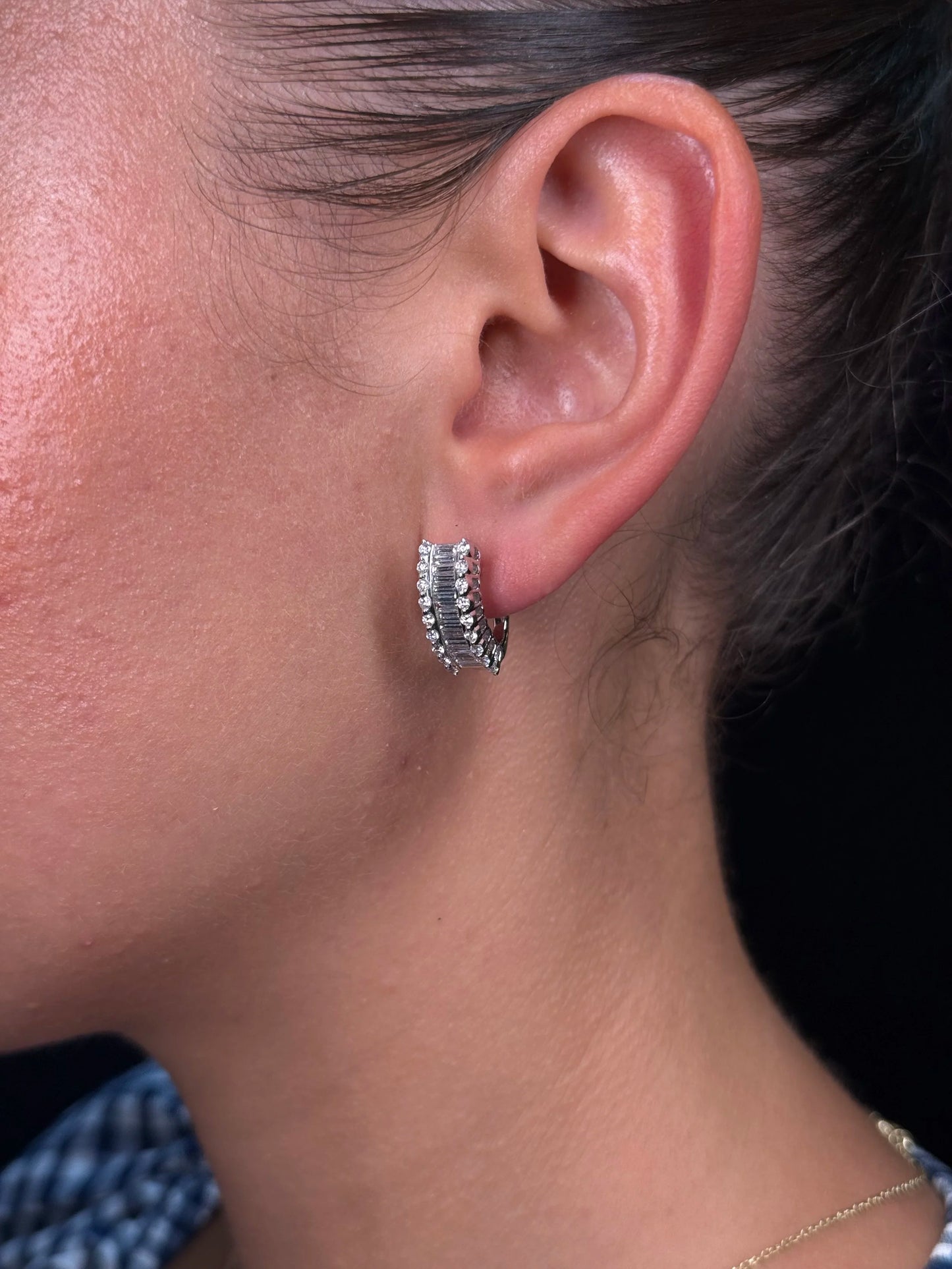 Ladies Baguette and Round Diamond Earring