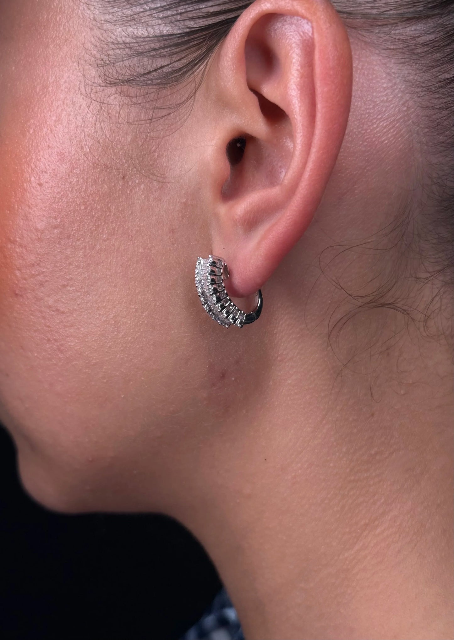 Ladies Baguette and Round Diamond Earring