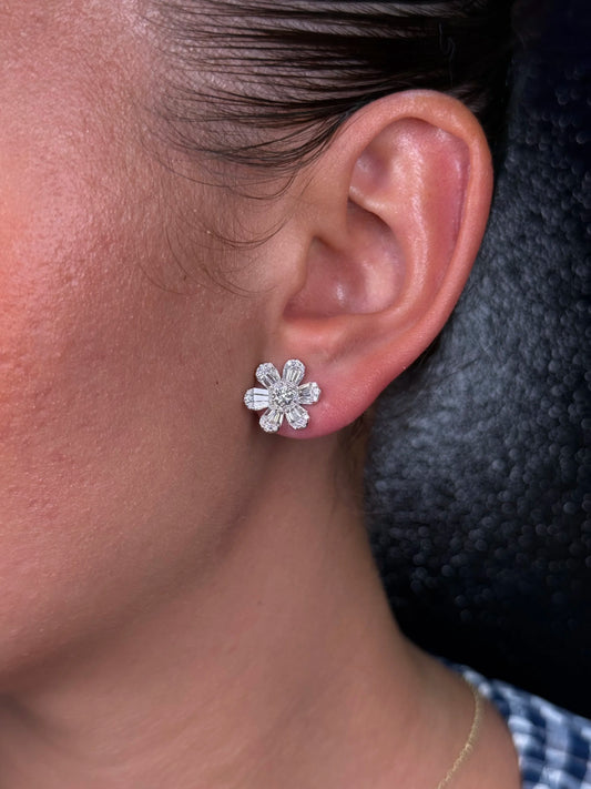 Ladies Large 6 Flower Pedal Diamond Earring