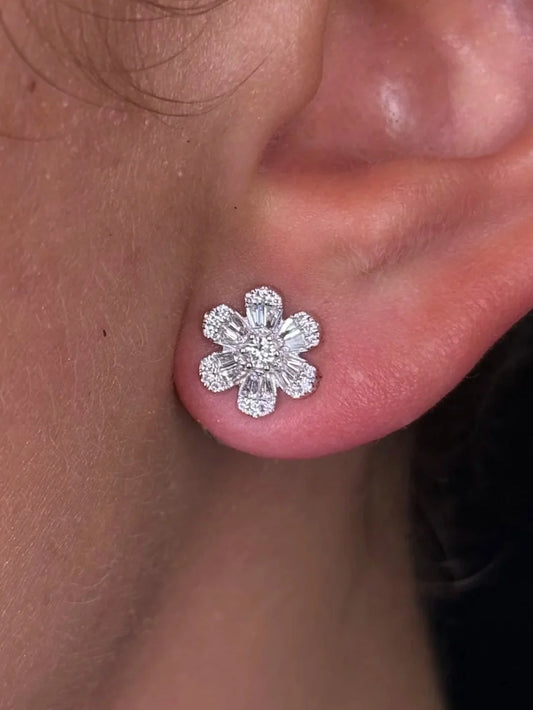 Ladies 6 Pedal Flower Diamond Earring