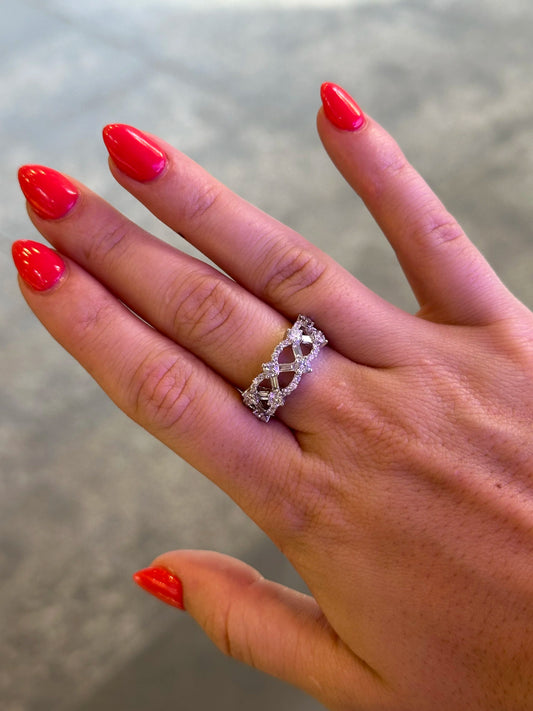 Ladies Baguette and Round Diamond Band