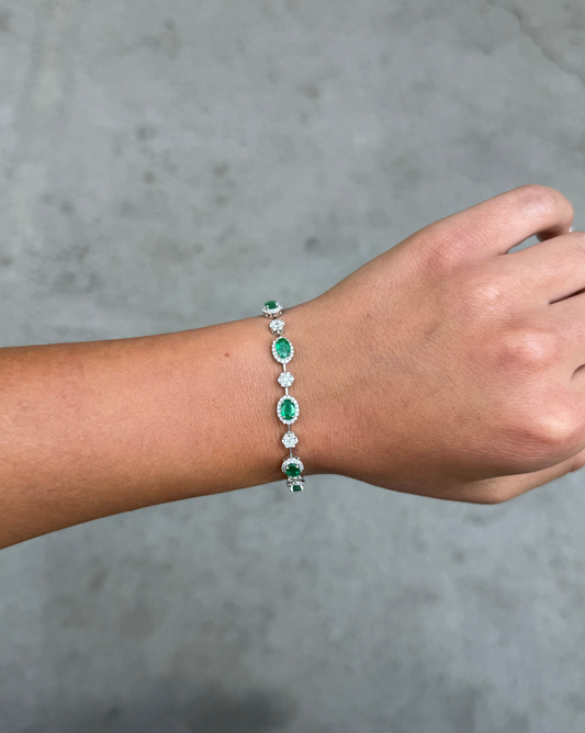 Ladies Emerald and Diamond Halo Bracelet