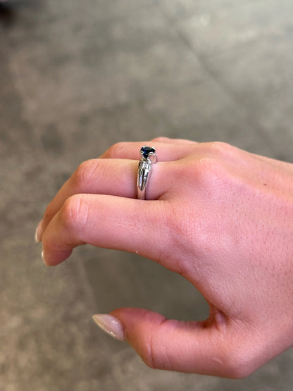 Ladies Center Sapphire Stone and Baguette Diamond Ring