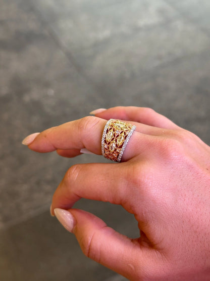 Ladies Wide Filigree Design Ring