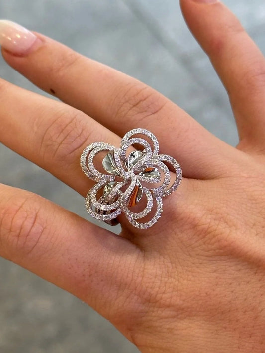 Ladies Flower Round Diamond Ring