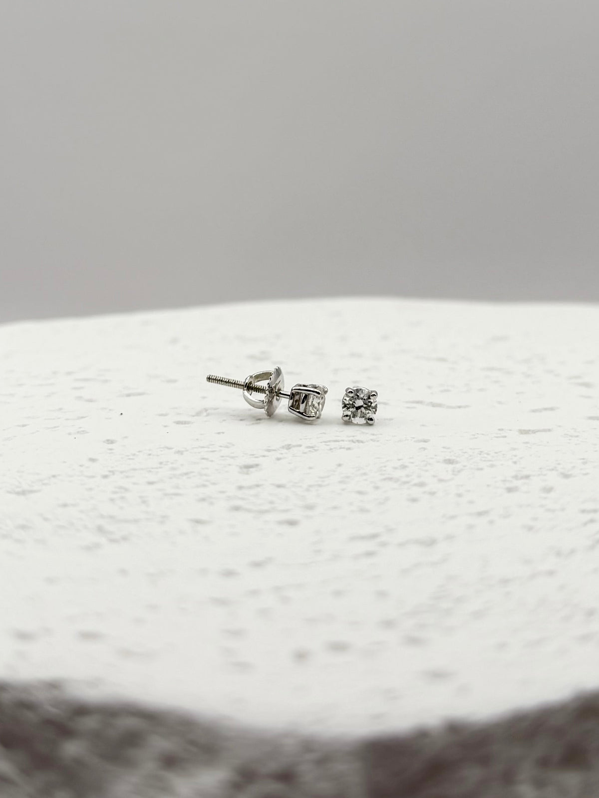 .50cttw Diamond Stud Earring