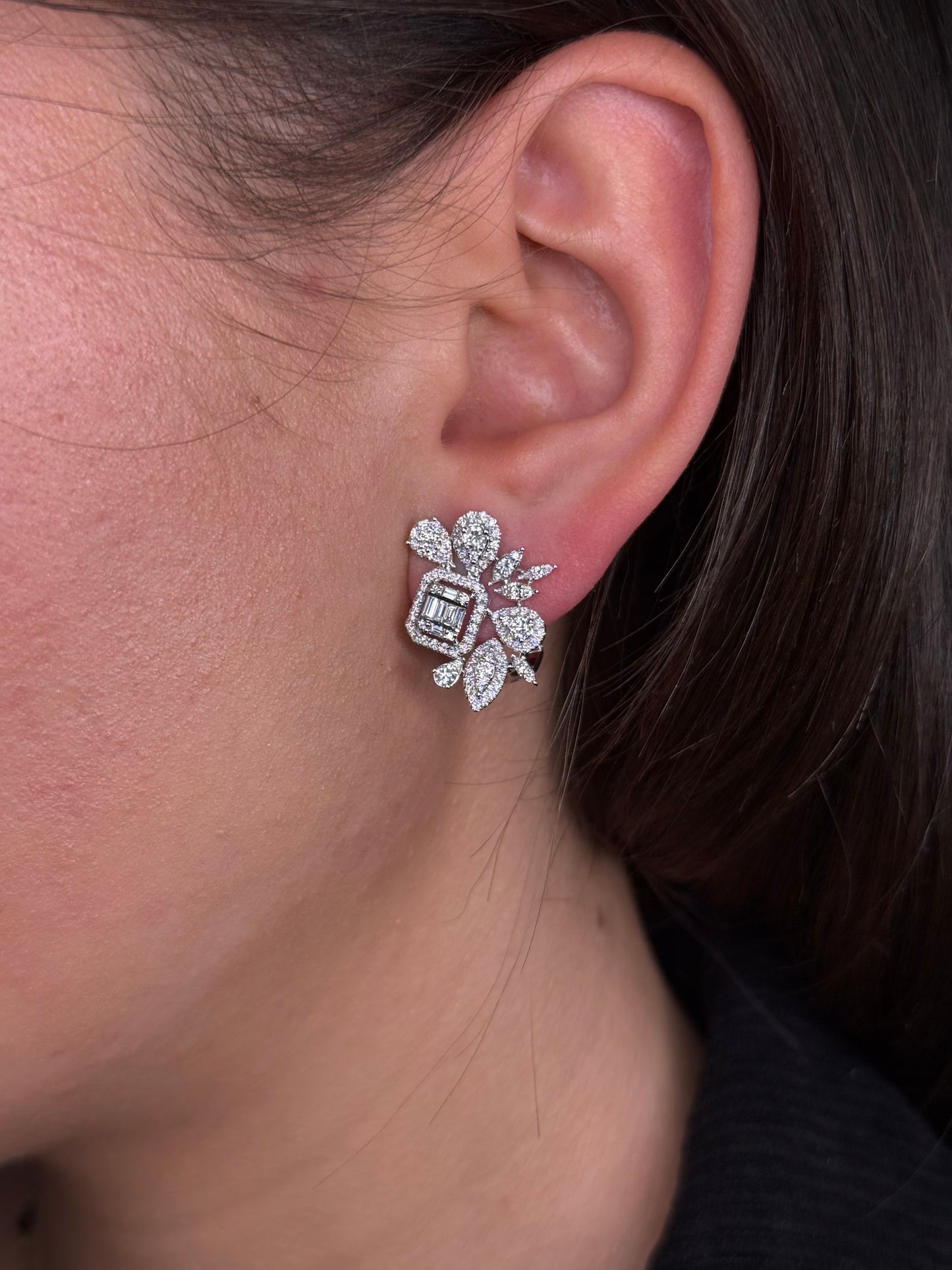 Ladies Baguette and Round Diamond Cluster Earring