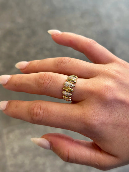 Ladies Alternating Pear Shaped Pave Set Round Diamond Ring