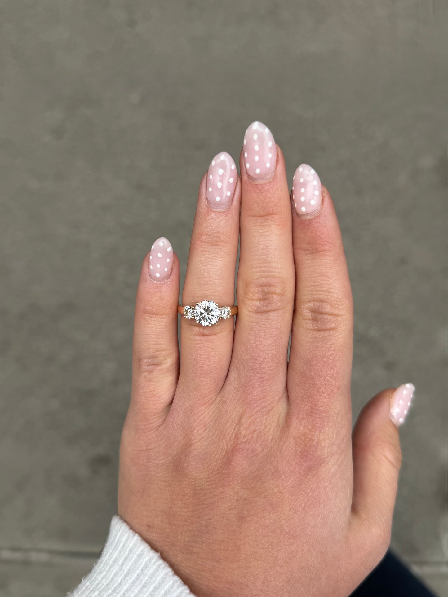 Ladies 3 Stone Round Diamond Engagement Ring