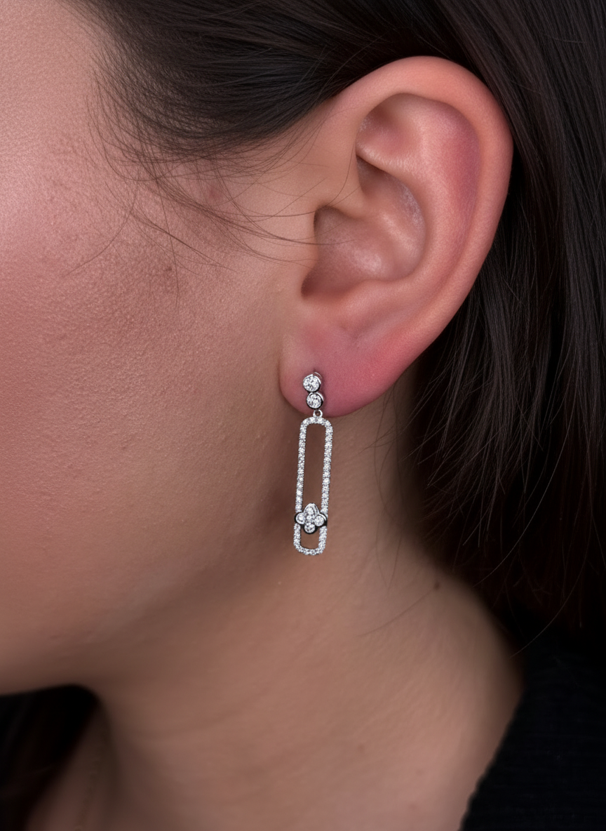 Ladies Dangling Clover Earring