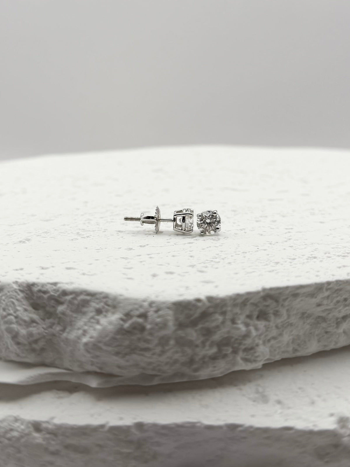1.00cttw Diamond Stud Earring