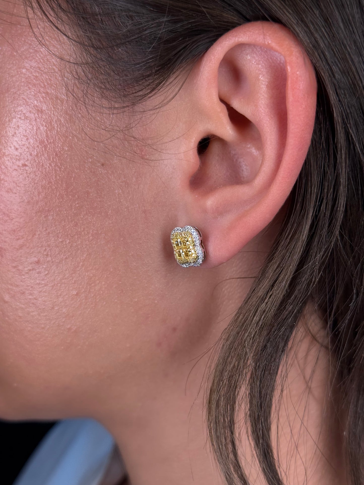 Ladies Clover Shaped Cluster Yellow Diamonds Stud