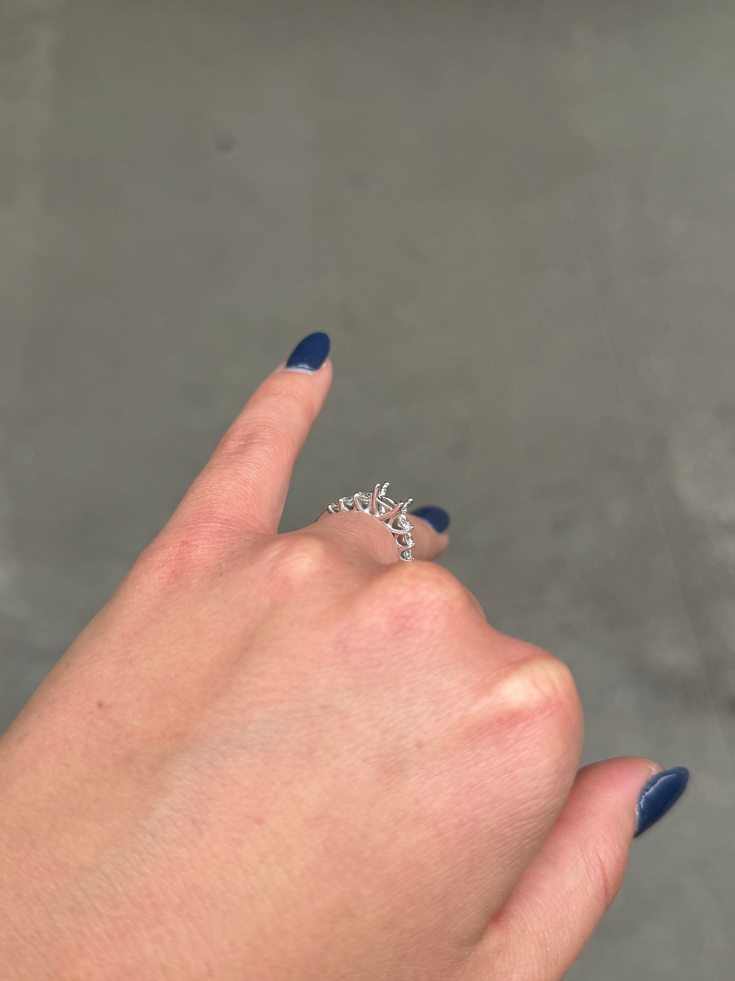 Ladies Graduated 3 Stone Engagement Ring