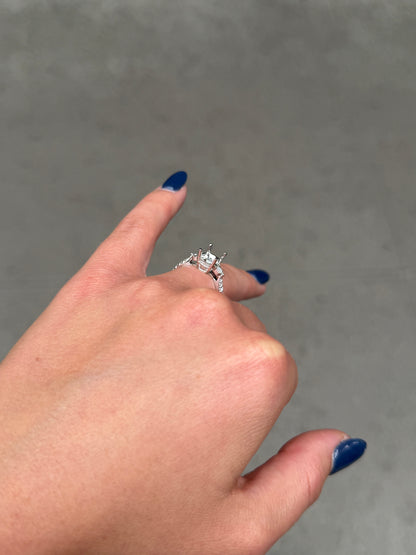 Ladies Vintage Baguette and Round Diamond Engagement Ring