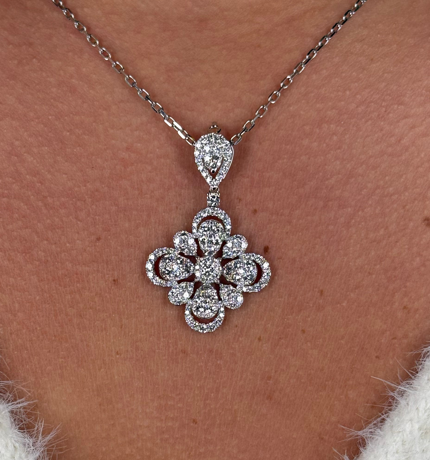 Ladies Round Diamond Cluster Flower Pendant