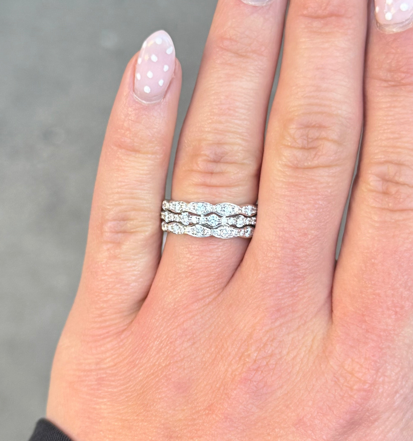 Ladies Wavy 3 Row Round Diamond Ring