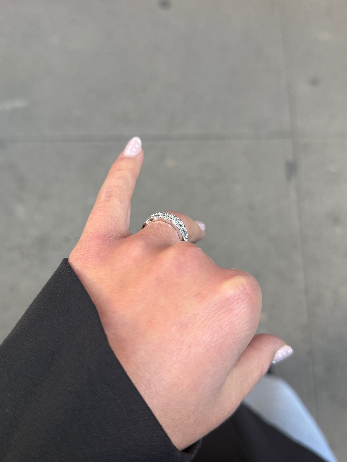 Ladies Wavy 3 Row Round Diamond Ring