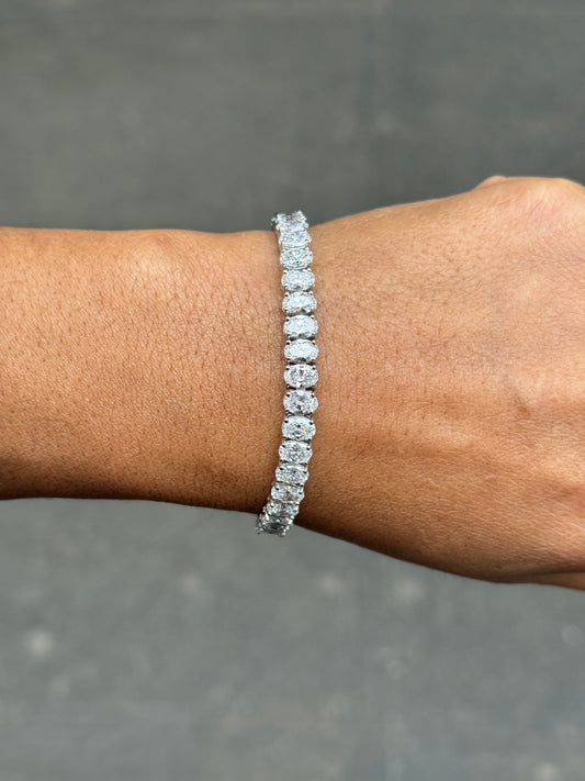 Ladies Lab Grown Oval Cut Tennis Bracelet