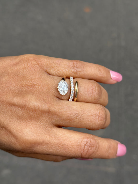 Ladies Oval Twisting Fancy Lab Grown Diamond Ring