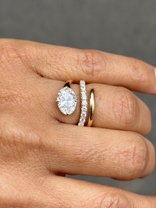 Ladies Oval Twisting Fancy Lab Grown Diamond Ring