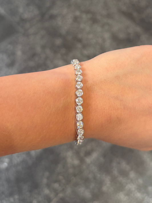 Ladies Lab Grown Bezel Set Round Bracelet