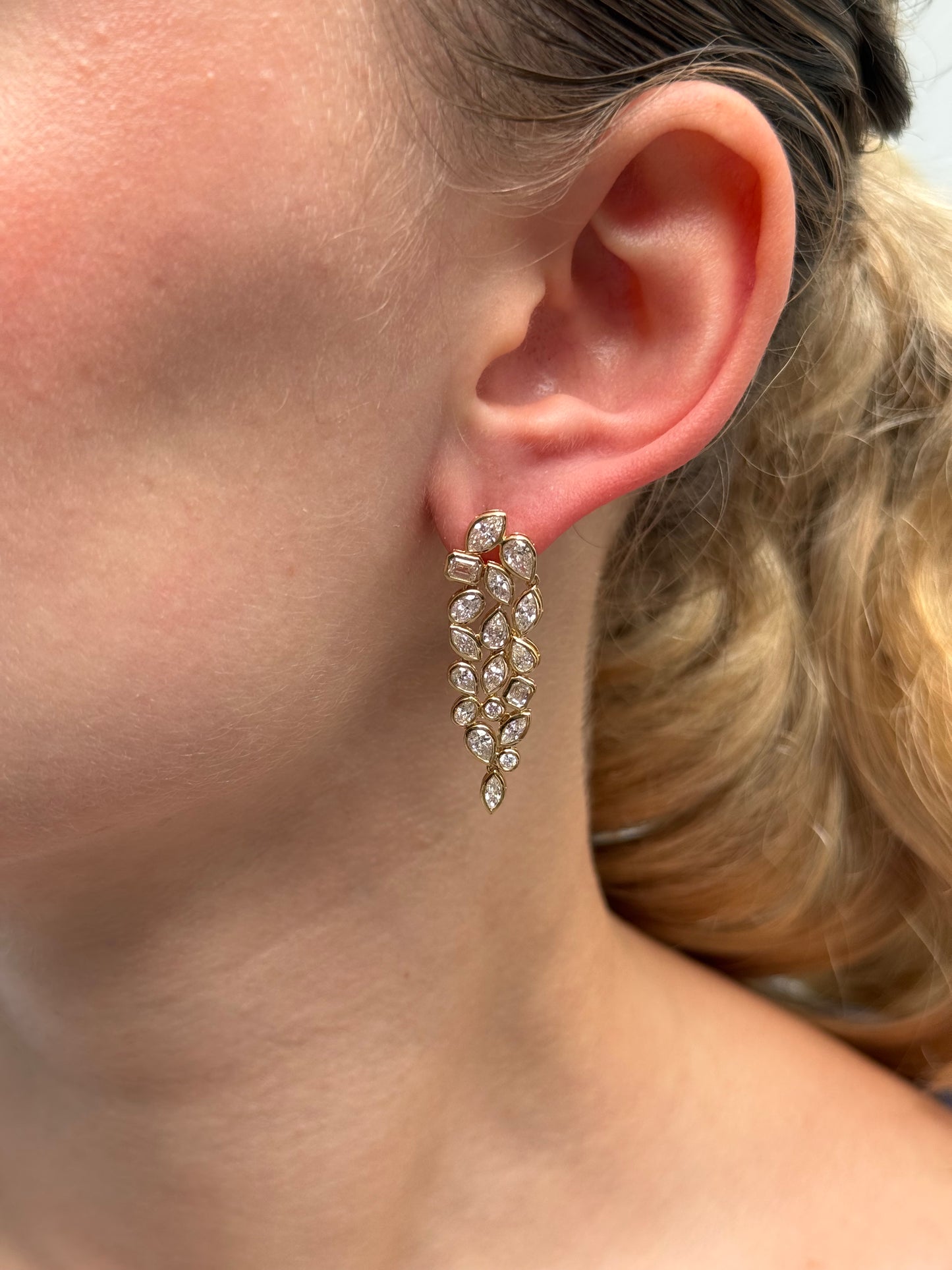 Ladies Leaf like Bezel Set Dangling Earring