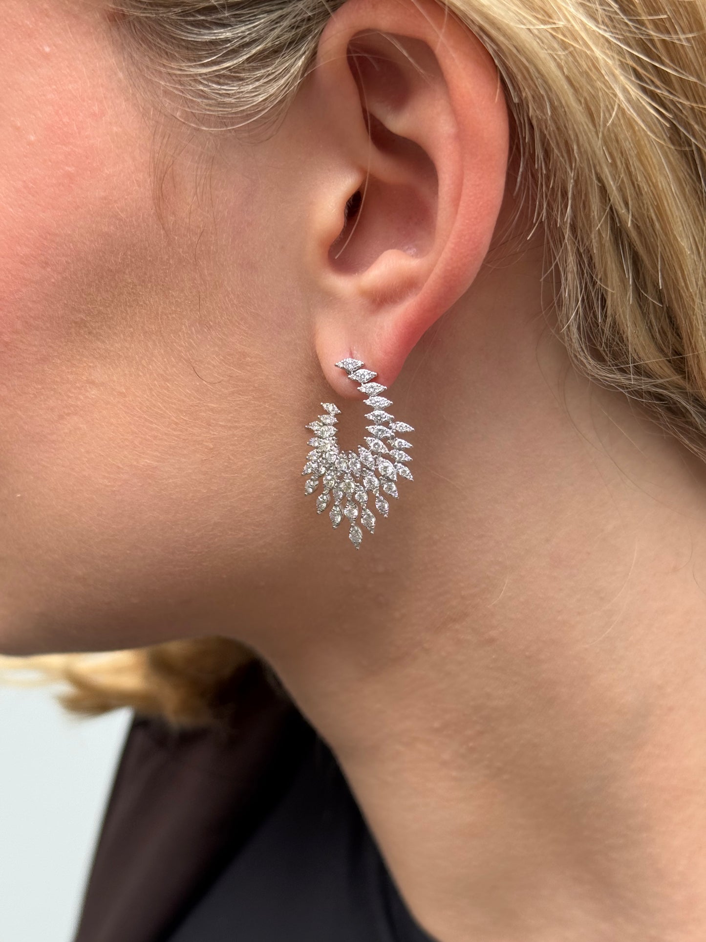 Ladies Sunburst Diamond Earring